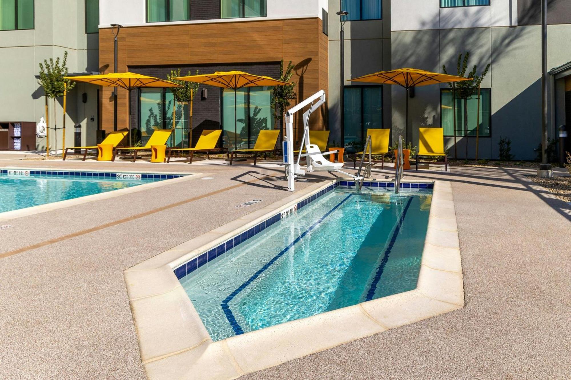 Residence Inn By Marriott Anaheim Брея Экстерьер фото
